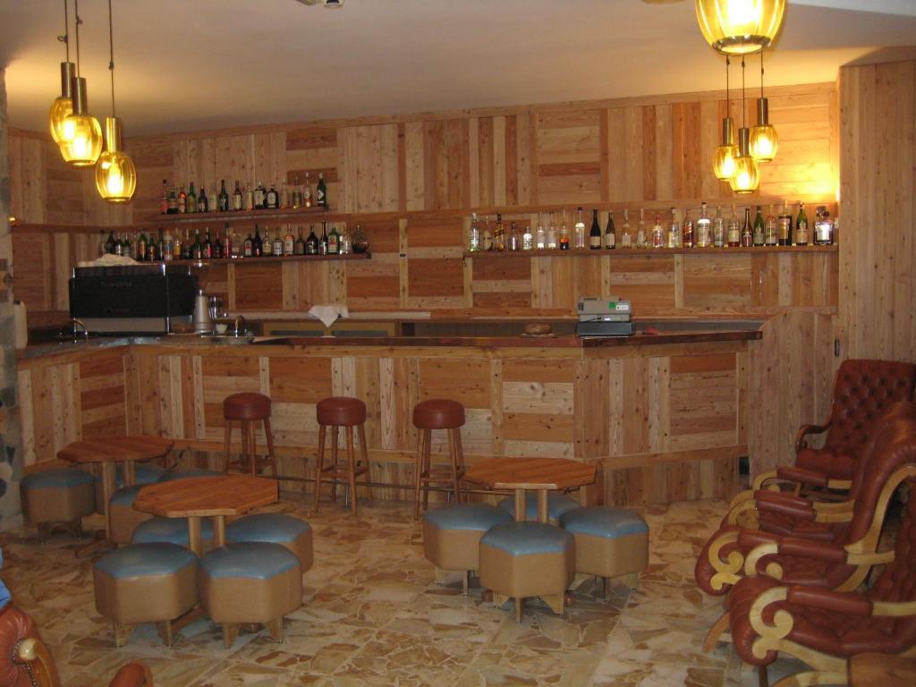 Hotel Holiday Debili Соз-д'Улькс Екстер'єр фото