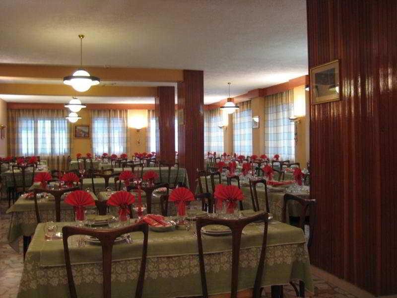 Hotel Holiday Debili Соз-д'Улькс Екстер'єр фото